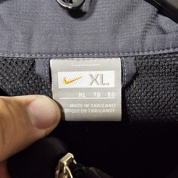 Nike Windbreaker Running Activewear Full Zip Jacket‎ Size XL Lightweight Swoosh - Picture 6 of 15